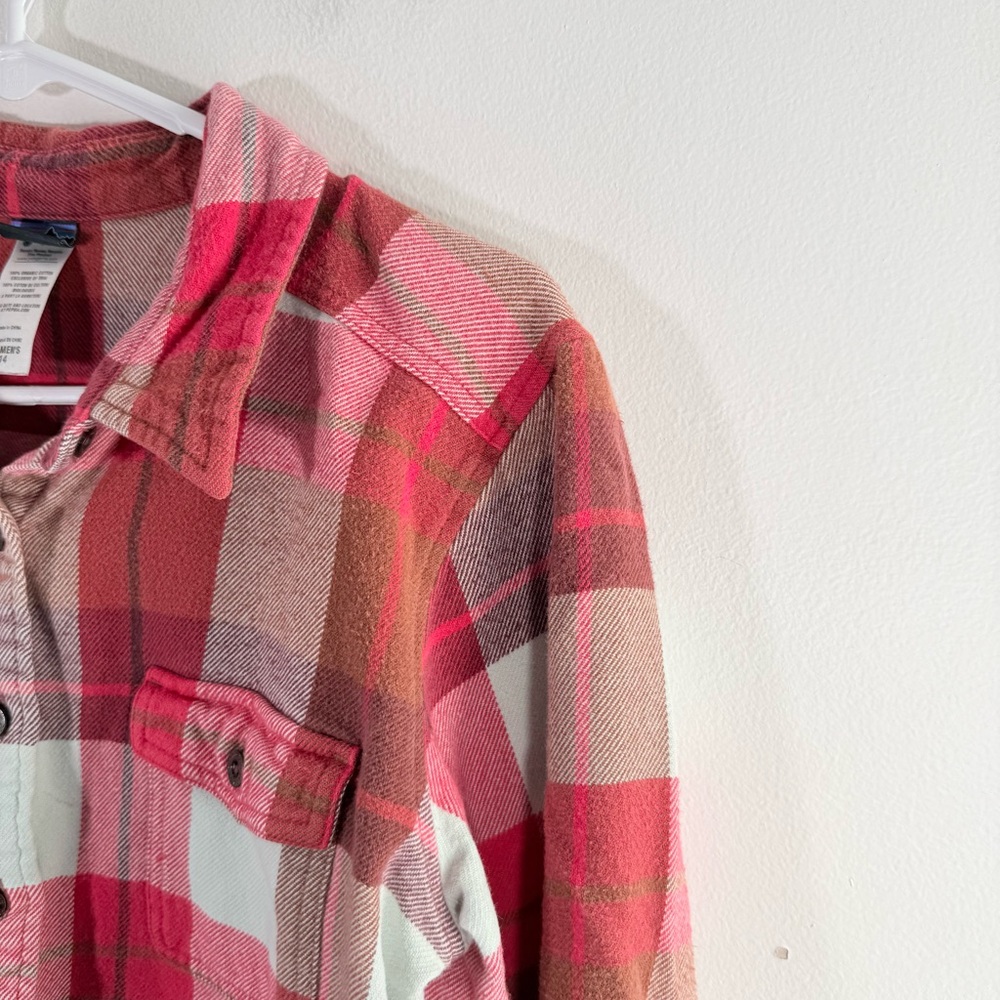 Patagonia Women’s Long Sleeve Fjord Flannel Button Down Shirt Red White 14 - Picture 4 of 10